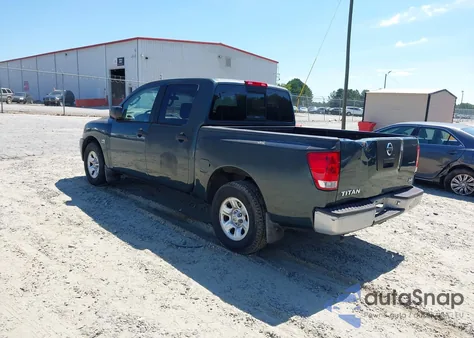 2004 Nissan Titan Xe z USA, uszkodzony, nr VIN 1N6AA07AX4N548495